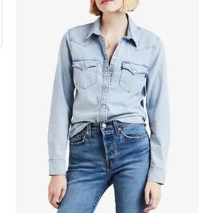 Levi's
-Women's Cotton Ultimate Western Denim Shir